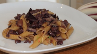 PENNE CON RADICCHIO SALSICCIA E TALEGGIO  Buono Facile Veloce [upl. by Darton625]