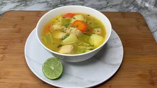 SOPA DE POLLO SÚPER FÁCIL DE HACER Y DELICIOSA 🤤 Chef Darianny [upl. by Kolk]