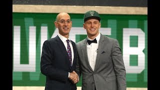 Milwaukee Bucks Select Donte DiVincenzo With 17th Pick [upl. by Sirrap152]