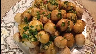 Papas arrugadas con mojo Wrinkled Potatoes with Green Dressingtiernitas y sabrosas 😋 [upl. by Laeahcim]