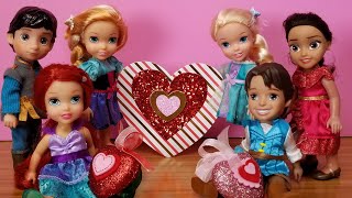 Valentines day 2021  Elsa amp Anna toddlers at school  Barbie is the teacher  heart crafts [upl. by Ayojal]