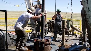 Roughnecks at Work in HD  Drilling Rig Pipe Connection [upl. by Scrivings295]