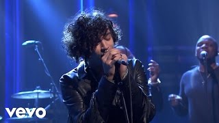 The 1975  The Sound Live From The Tonight Show Starring Jimmy Fallon [upl. by Atrim56]