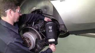 Replacing the Rear Air Spring on the 0312 Range Rover L322 with an Arnott Air Spring [upl. by Chadwick]