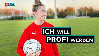 Ist Frauenfußball nichts wert  MEINS Reportage [upl. by Atnuahs]