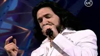 Marco Antonio Solis — Popurrí Romantico Live [upl. by Ahsiruam]