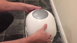 TOMMEE TIPPEE SANGENIC TEC NAPPY DISPOSAL REVIEW [upl. by Aznaed73]