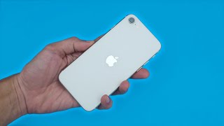 Why Im still using an iPhone SE 2022 [upl. by Ahtibat809]