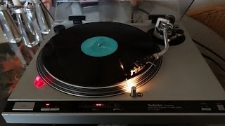 technics 1700 MKII with stanton 681EEE review [upl. by Alrich149]