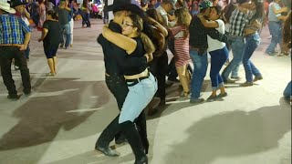 Asi se baila en Chihuahua [upl. by Llenroc]