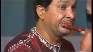 Hariprasad Chaurasia playing Pahadi Dhun  Very old clip  Zakir hussain tabla [upl. by Horodko]