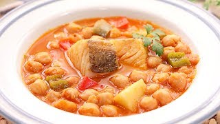 Garbanzos con Bacalao  Receta Tradicional muy Fácil y Deliciosa [upl. by Attikram]