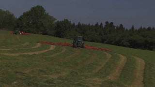 KUHN GF 13012  17012  Gyrotedders In action [upl. by Jain]