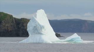 Iceberg disintegrates [upl. by Uird]