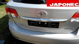 Toyota Avensis T27 license plate light change [upl. by Dressler]