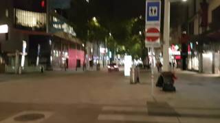 Verfolgungsjagd Zivil vs Motorrad Wien Mariahilferstraße [upl. by Yenttirb133]