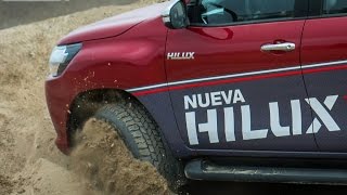 Toyota Hilux 2015  Lanzamiento Perú [upl. by Kilam906]