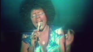 GLORIA GAYNOR  Never Can Say Goodbye 1975 [upl. by Aryc107]