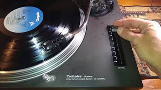 Technics SL 1210 MK2 Direct Drive Manual Turntable [upl. by Tymon35]