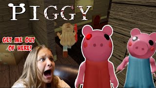 PIGGY SCARY ROBLOX GAME PIGGY CHASED US ESCAPE PIGGY [upl. by Farhsa]