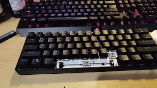 How to Fix a Rattling ｓｐａｃｅｂａｒ [upl. by Sorac]