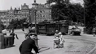 1920 Het verkeer in Amsterdam een verkeersfilm van de ANWB  oude filmbeelden [upl. by Mclaurin]