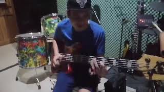 Testing DampD bass paul yap signature [upl. by Auliffe]