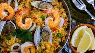 Simple and Tasty Seafood Paella [upl. by Gerhardt719]