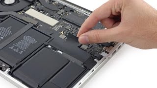 How to remove the drive from a MACBOOK PRO [upl. by Aruasi]