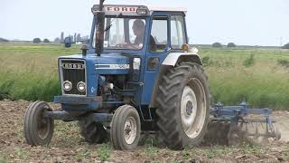 FORD 5600 AND RANSOMES DISC HARROWS [upl. by Jarrow]